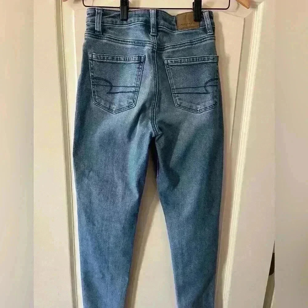 (EUC) American Eagle Medium Wash Jeans Size 00 - Picture 5 of 9